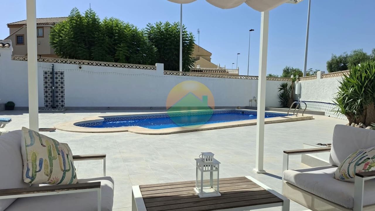 3 Zimmer Villa zu verkaufen in Camposol mit Pool Garage - 279.995 € (Ref: 10060884)