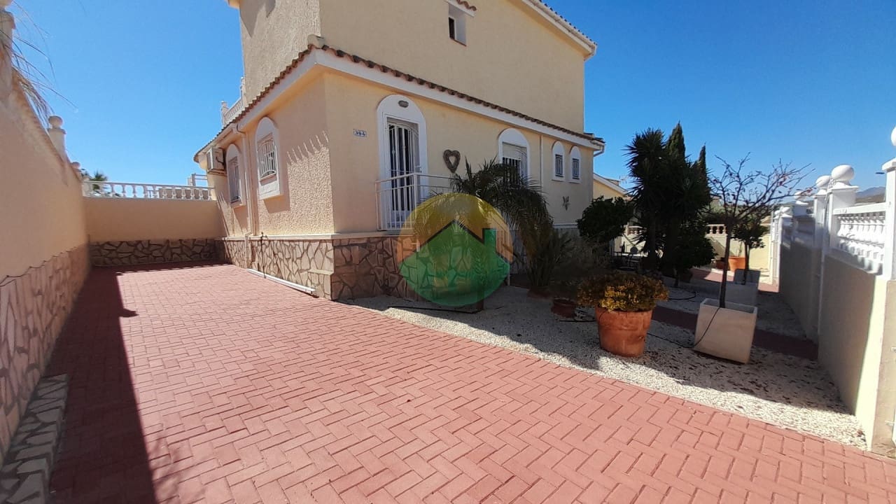 3 chambre Villa/Maison à vendre à Camposol avec piscine garage - 299 995 € (Ref: 10079905)