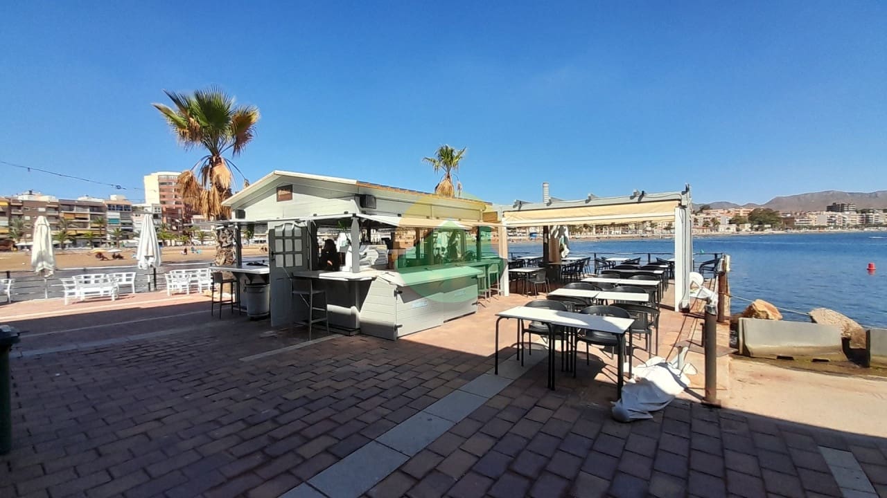 Restaurante/Bar para venda em Puerto de Mazarron - 150 000 € (Ref: 10081745)