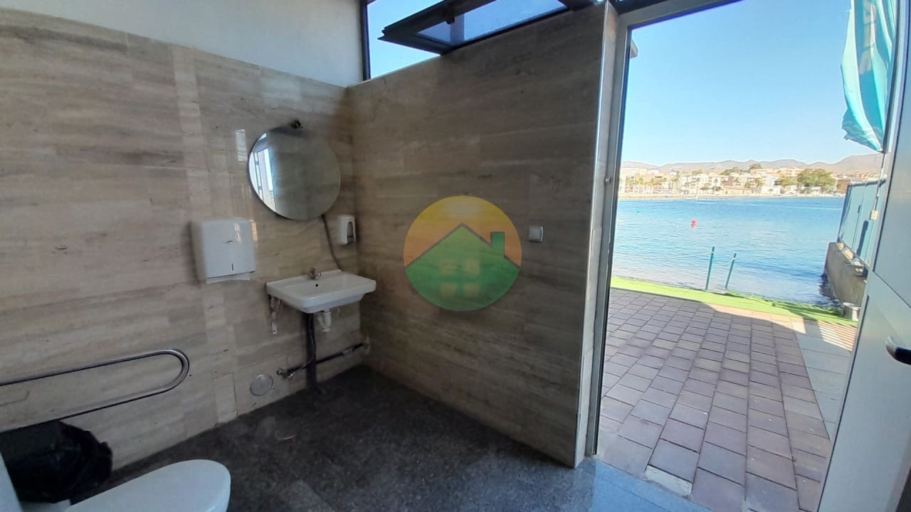 Restaurante/Bar para venda em Puerto de Mazarron - 150 000 € (Ref: 10081745)
