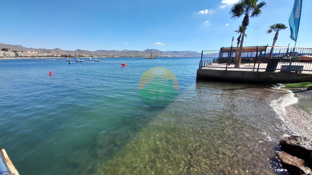 Restaurante/Bar para venda em Puerto de Mazarron - 150 000 € (Ref: 10081745)