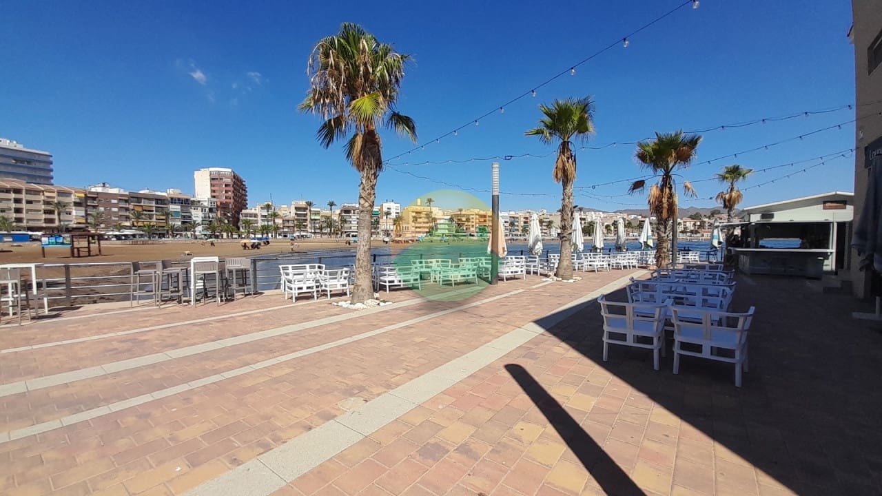Restaurante/Bar para venda em Puerto de Mazarron - 150 000 € (Ref: 10081745)