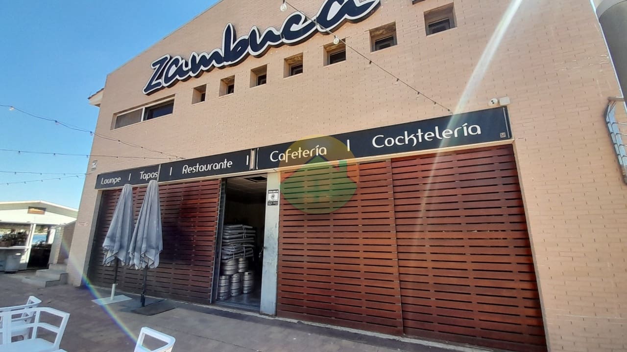 Restaurante/Bar para venda em Puerto de Mazarron - 150 000 € (Ref: 10081745)