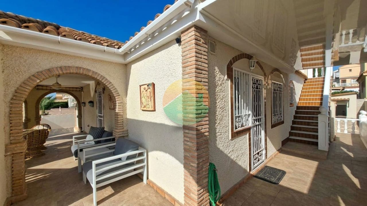 3 slaapkamer Villa te koop in Camposol met zwembad garage - € 329.995 (Ref: 10136305)