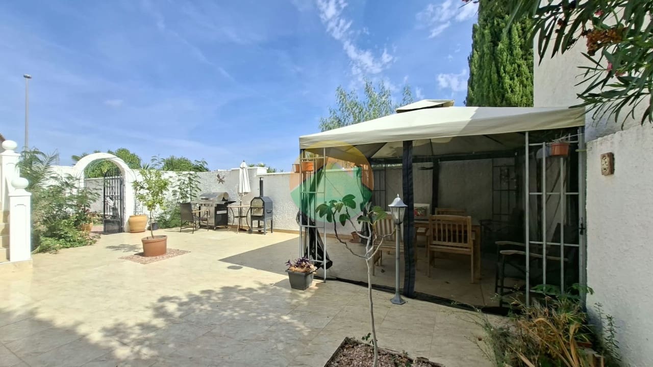 3 sypialnia Willa na sprzedaż w Camposol z basenem garażem - 329 995 € (Ref: 10136394)
