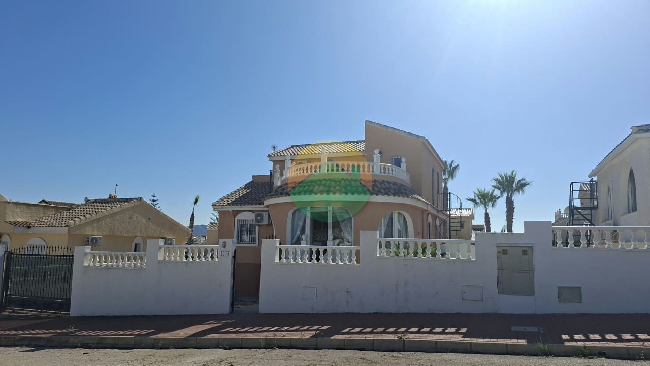 4 sypialnia Willa na sprzedaż w Camposol z basenem garażem - 274 995 € (Ref: 10140291)