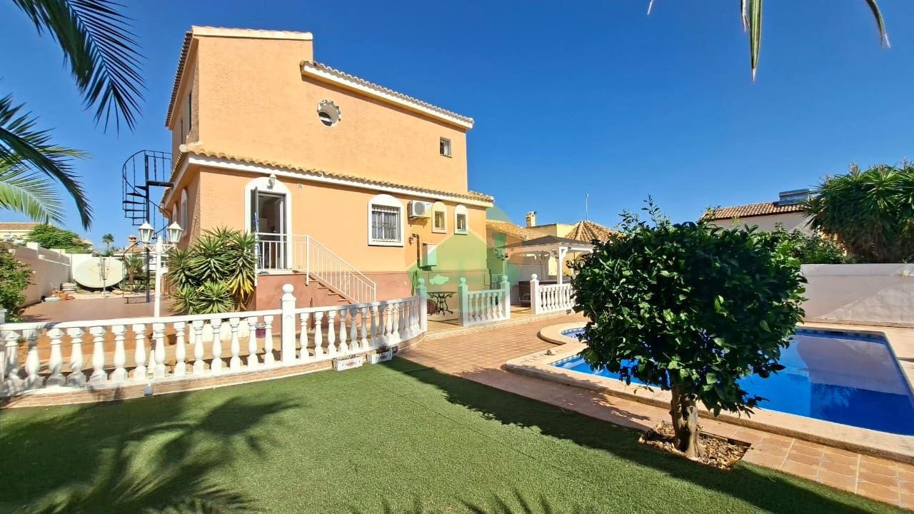 4 sypialnia Willa na sprzedaż w Camposol z basenem garażem - 274 995 € (Ref: 10140291)