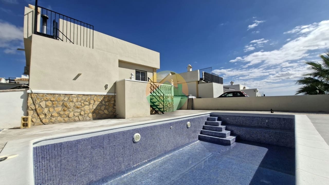 2 soveværelse Villa til salg i Camposol med swimmingpool garage - € 175.000 (Ref: 10154071)