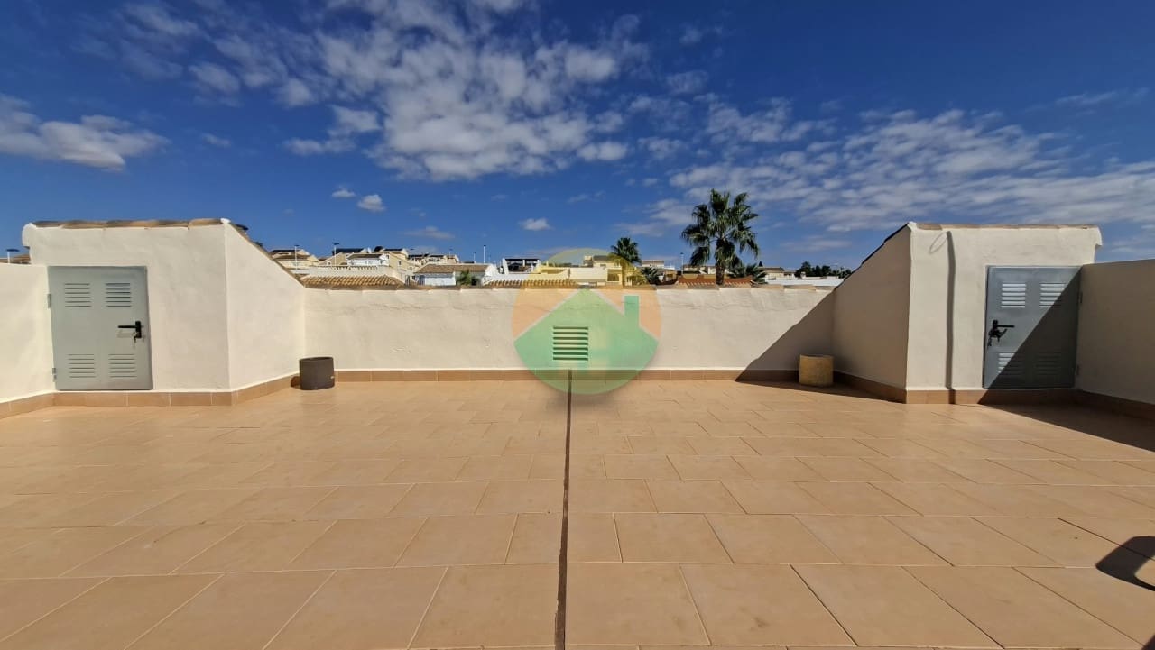 2 soveværelse Villa til salg i Camposol med swimmingpool garage - € 175.000 (Ref: 10154071)