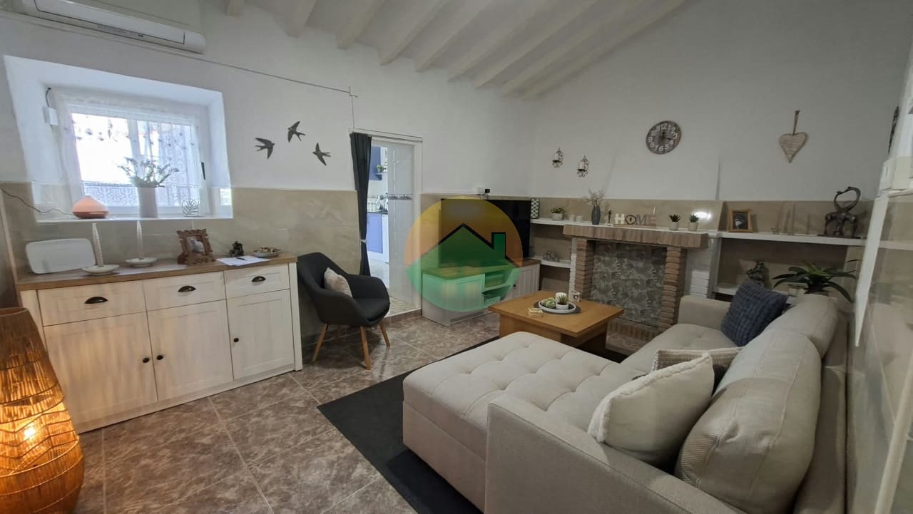 3 slaapkamer Rijtjeshuis te koop in Los Almagros met garage - € 169.995 (Ref: 10154304)