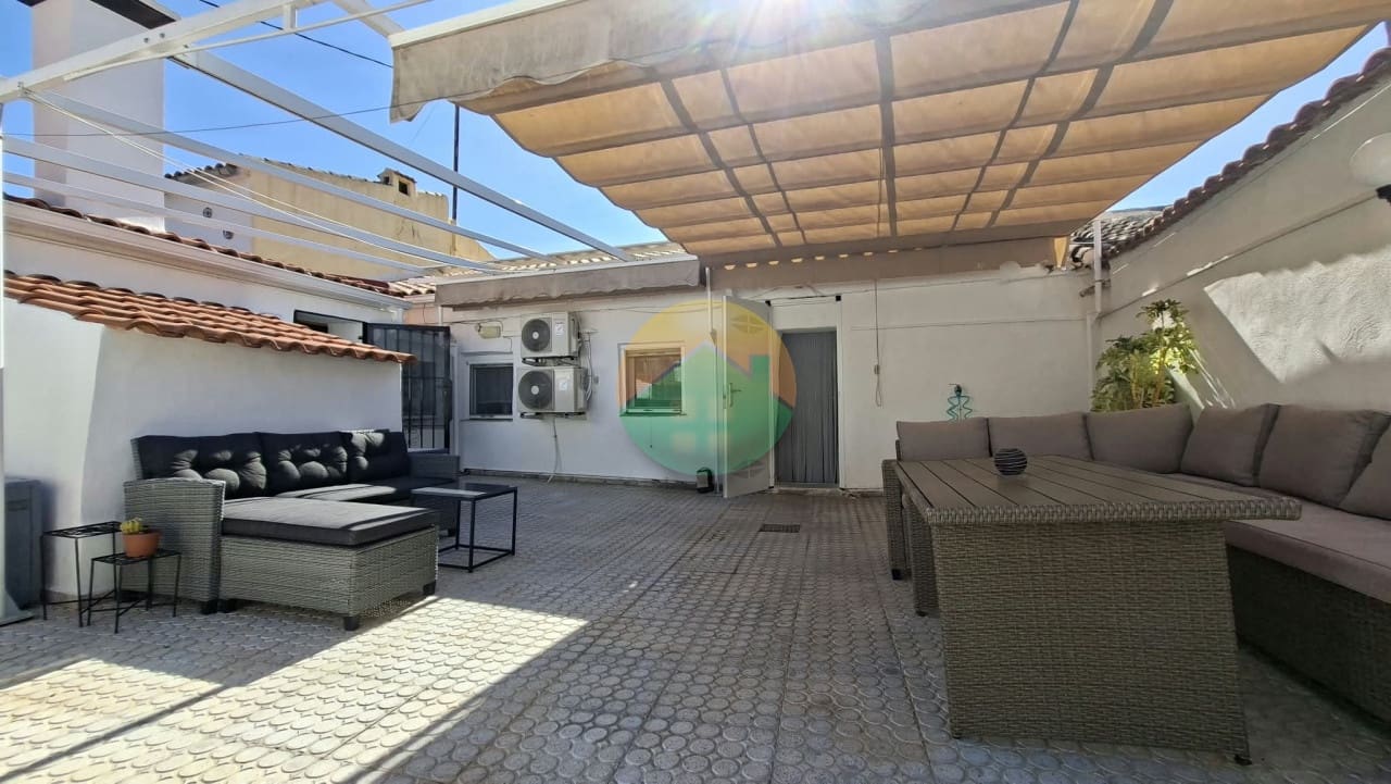 3 slaapkamer Rijtjeshuis te koop in Los Almagros met garage - € 169.995 (Ref: 10154304)