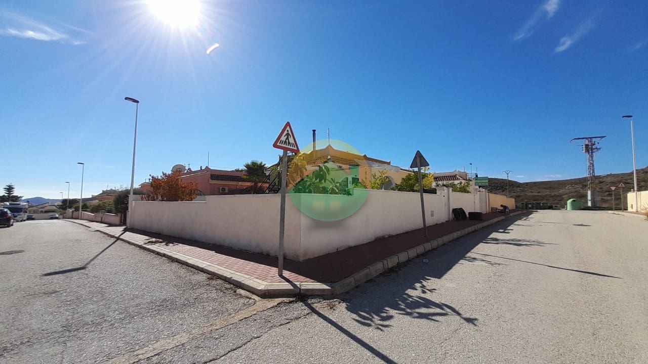 2 bedroom Villa for sale in Camposol with pool garage - € 175,000 (Ref: 10167422)