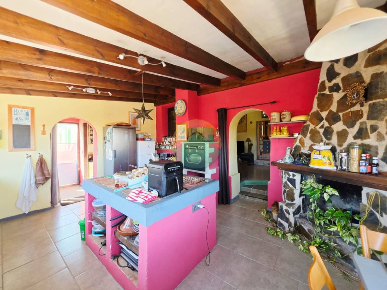 3 sypialnia Dom blizniak na sprzedaż w Leiva z basenem garażem - 279 900 € (Ref: 10179471)