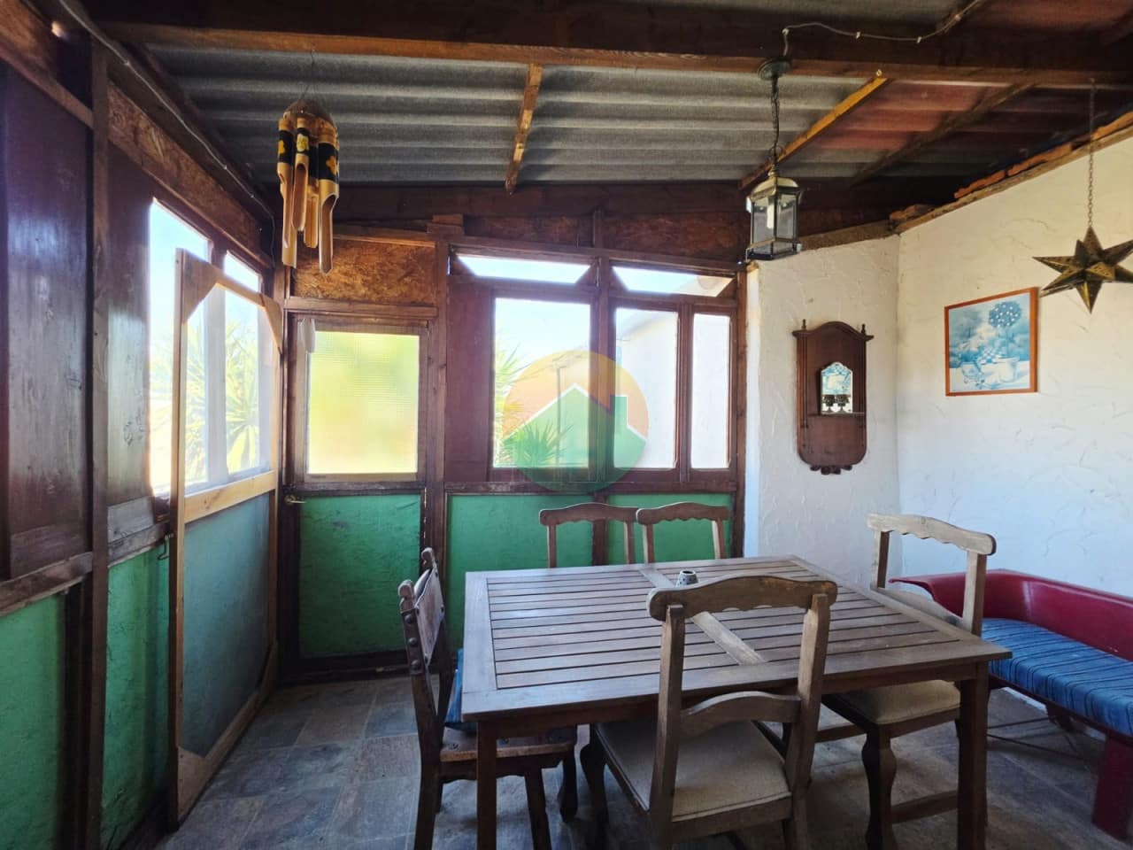 3 sypialnia Dom blizniak na sprzedaż w Leiva z basenem garażem - 279 900 € (Ref: 10179471)