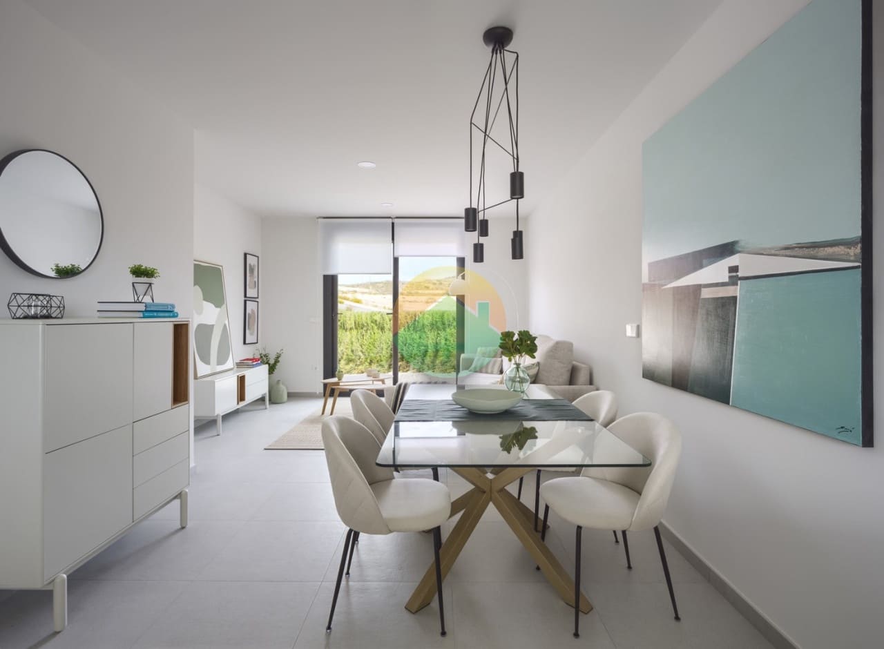 2 soveværelse Semi-Rækkehus til salg i Banos y Mendigo med swimmingpool - € 229.000 (Ref: 6810675)