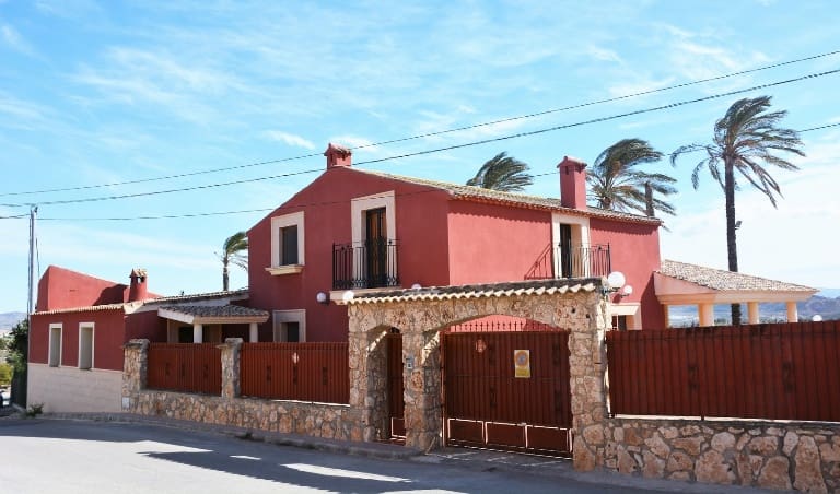 5 bedroom Finca/Country House for sale in Leiva with pool - € 750,000 (Ref: 6810681)