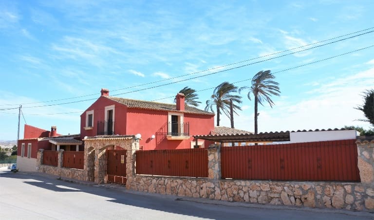 5 bedroom Finca/Country House for sale in Leiva with pool - € 750,000 (Ref: 6810681)