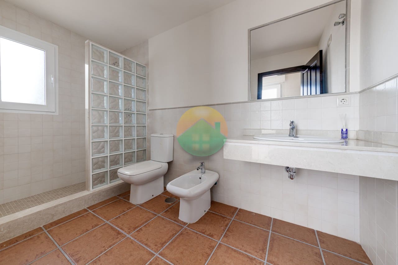 2 soveværelse Semi-Rækkehus til salg i Las Palas med swimmingpool - € 194.000 (Ref: 7342216)