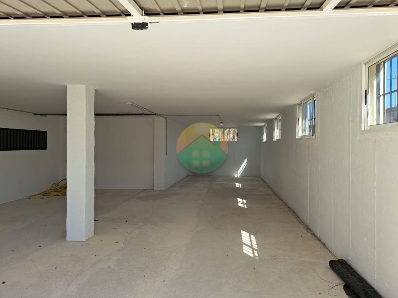 4 soveværelse Finca/Landehus til salg i Leiva med garage - € 399.000 (Ref: 7524785)