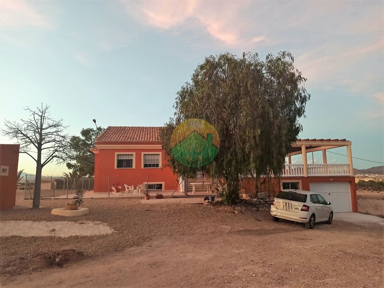 4 soveværelse Finca/Landehus til salg i Leiva med garage - € 399.000 (Ref: 7524785)