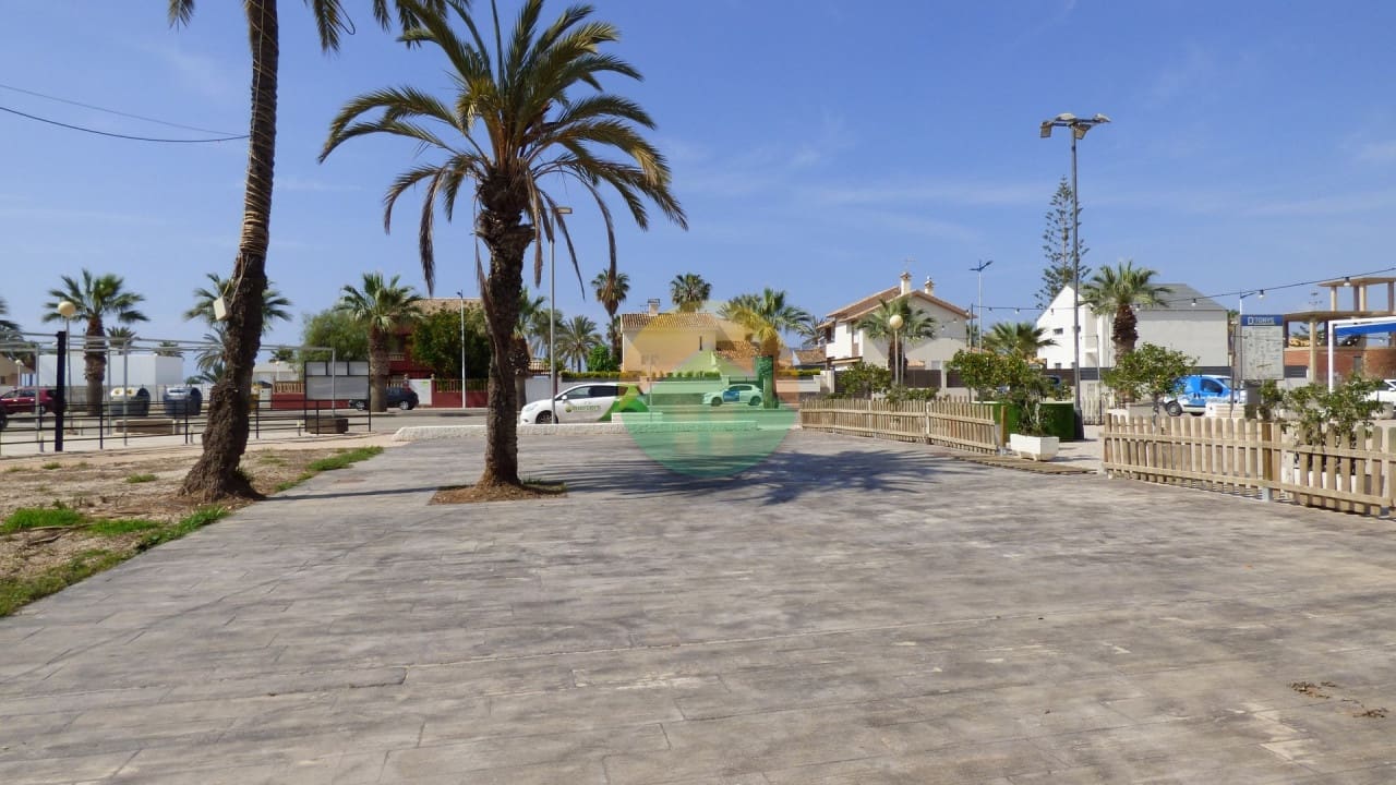 Kommersiell til salgs i Puerto de Mazarron - € 159 900 (Ref: 7612631)