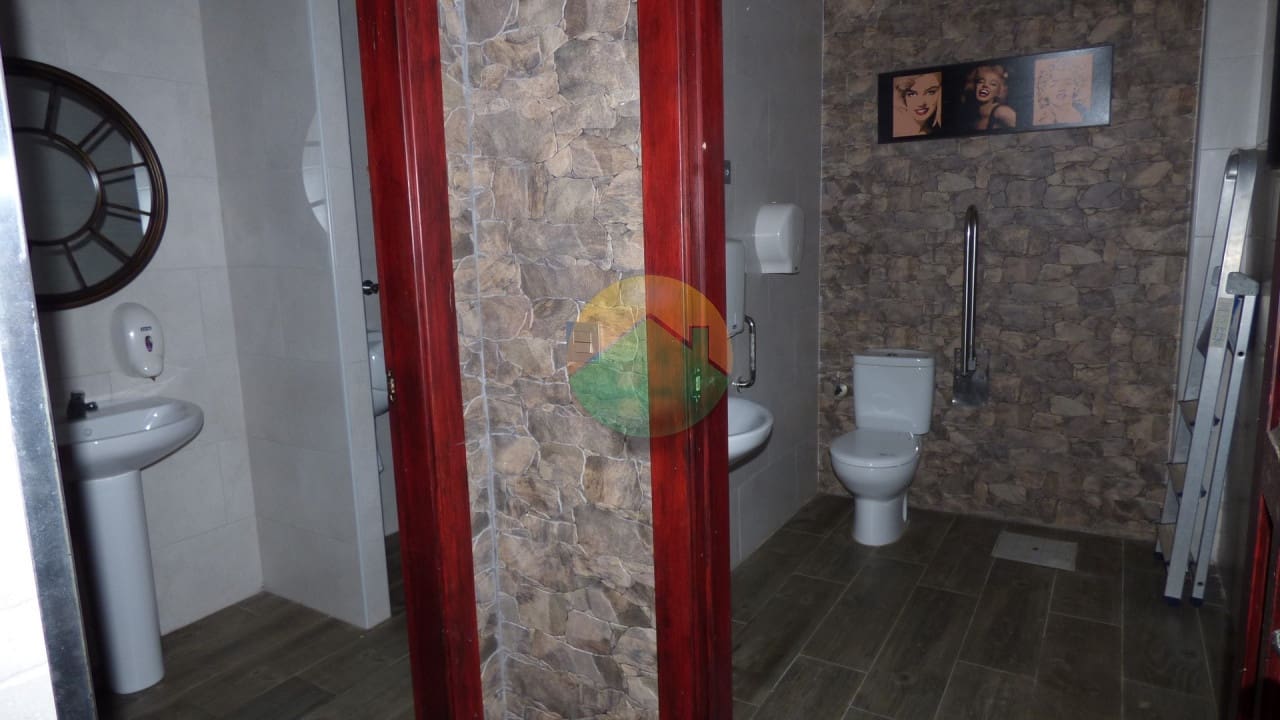 Kommersiell til salgs i Puerto de Mazarron - € 159 900 (Ref: 7612631)