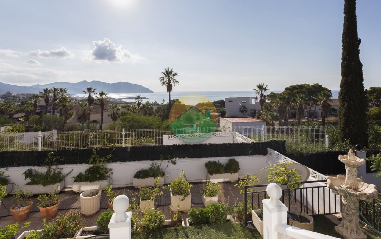 4 camera da letto Villa in vendita in Isla Plana con piscina - 499.000 € (Rif: 8059303)