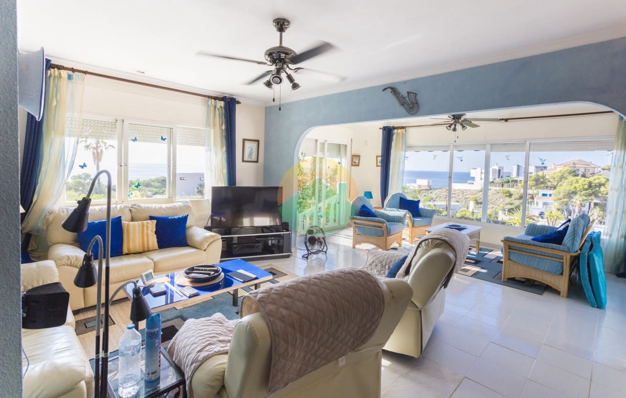 4 camera da letto Villa in vendita in Isla Plana con piscina - 499.000 € (Rif: 8059303)