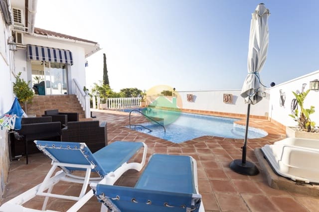 4 slaapkamer Villa te koop in Isla Plana, Cartagena met zwembad - € 499.000 (Ref: 8059303)