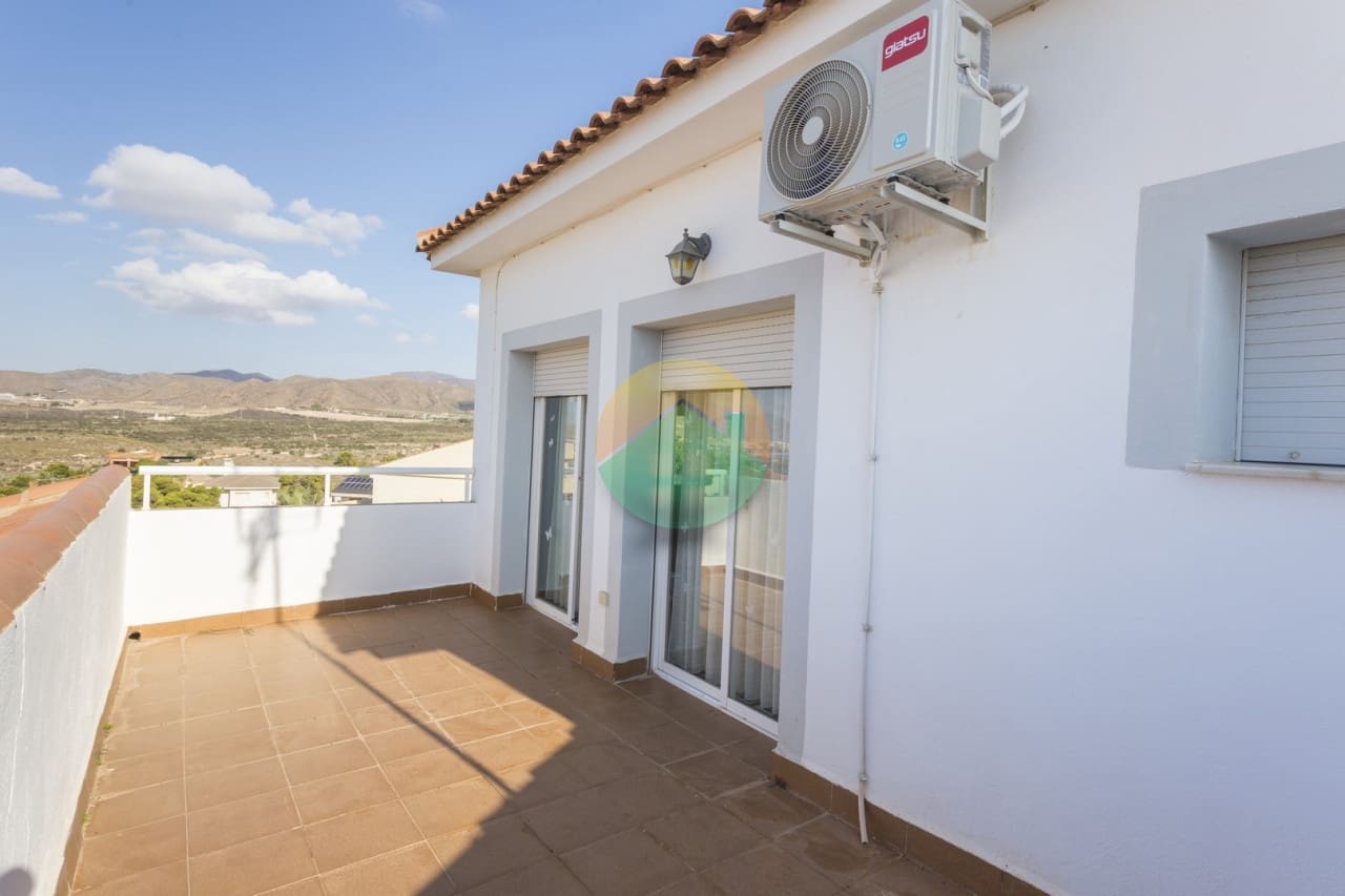 4 camera da letto Villa in vendita in Isla Plana con piscina - 499.000 € (Rif: 8059303)