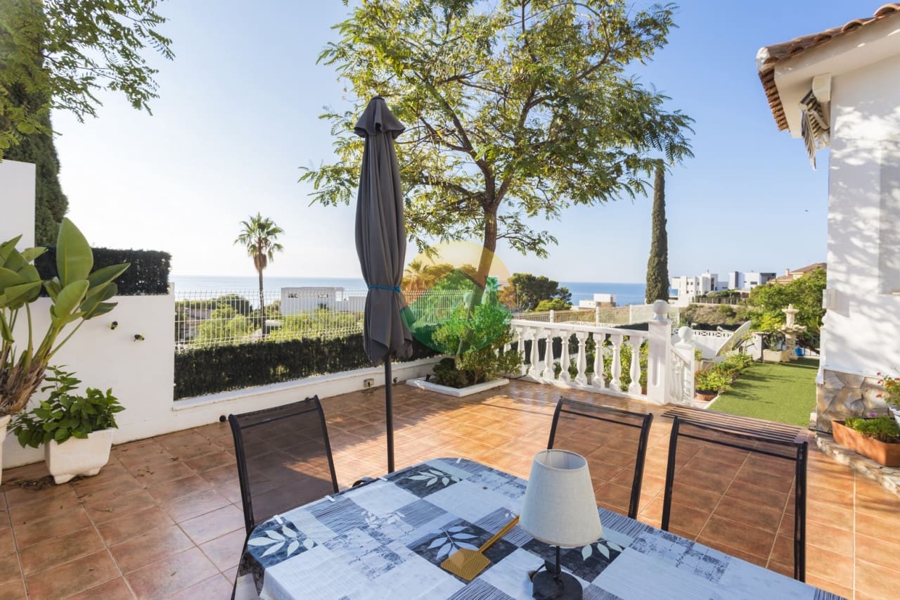 4 camera da letto Villa in vendita in Isla Plana con piscina - 499.000 € (Rif: 8059303)