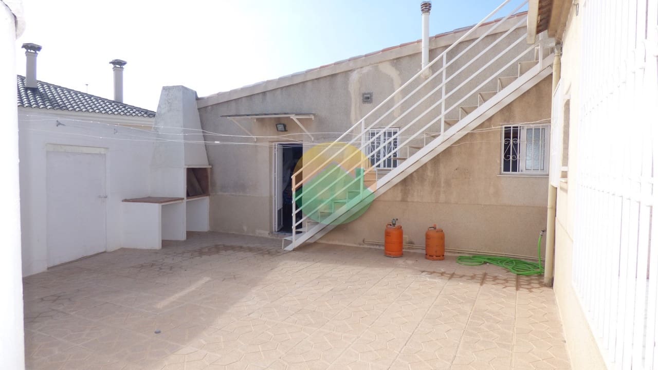 2 soverom Rekkehus til salgs i El Pareton med garasje - € 135 000 (Ref: 8194197)