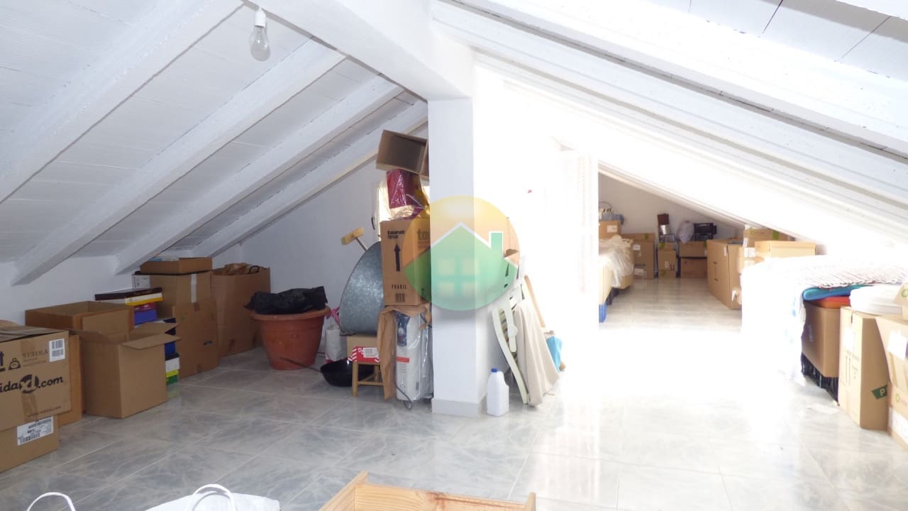 2 soverom Rekkehus til salgs i El Pareton med garasje - € 135 000 (Ref: 8194197)