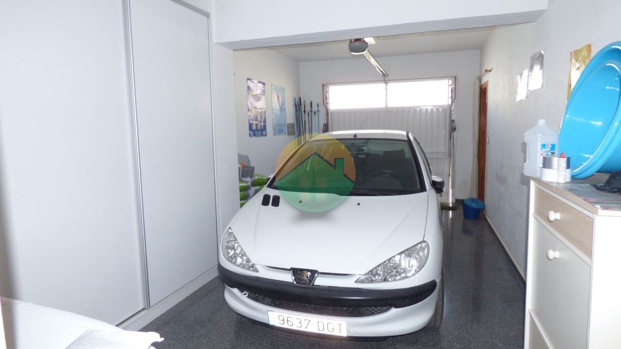 2 soverom Rekkehus til salgs i El Pareton med garasje - € 135 000 (Ref: 8194197)