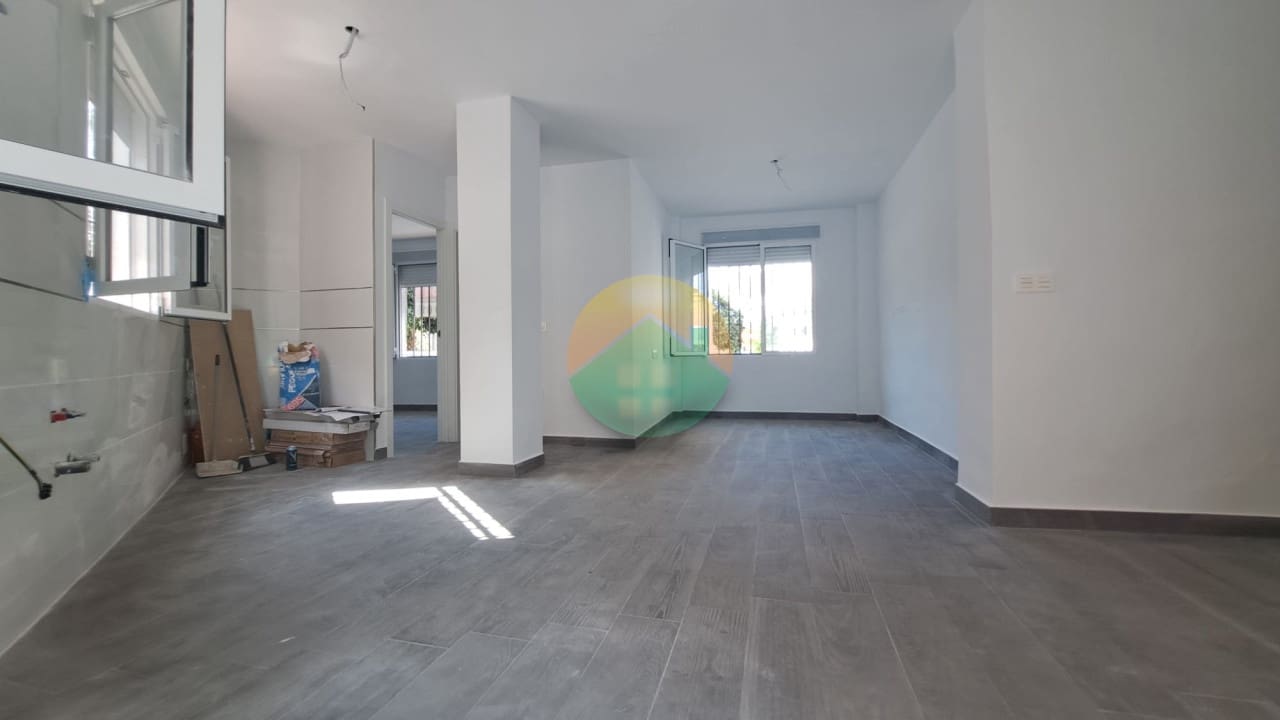 2 slaapkamer Appartement te koop in Puerto de Mazarron - € 99.995 (Ref: 8494360)