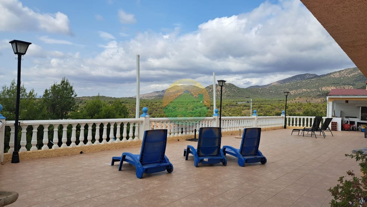 5 soverom Rekkehus til salgs i Aledo med svømmebasseng garasje - € 399 995 (Ref: 8535705)