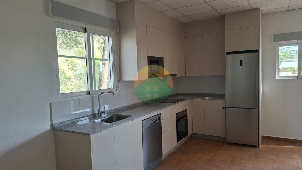 3 soveværelse Finca/Landehus til salg i Mazarron med swimmingpool garage - € 550.000 (Ref: 8548284)