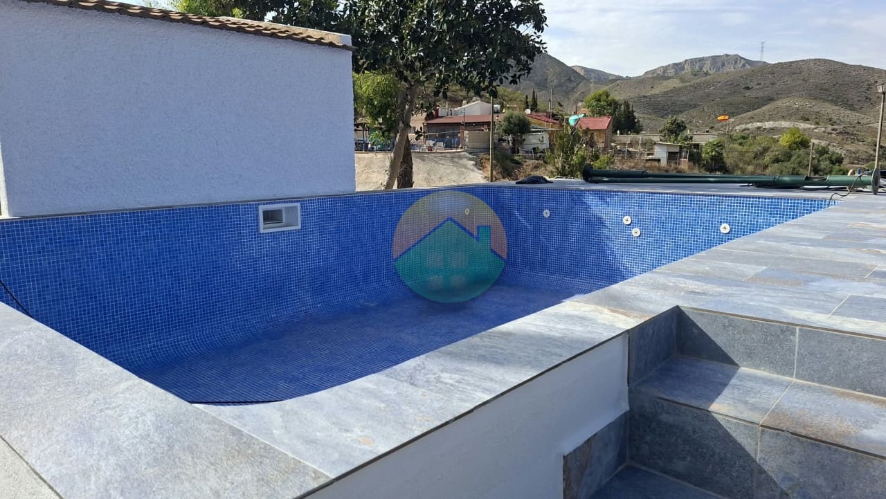 3 soveværelse Finca/Landehus til salg i Mazarron med swimmingpool garage - € 550.000 (Ref: 8548284)