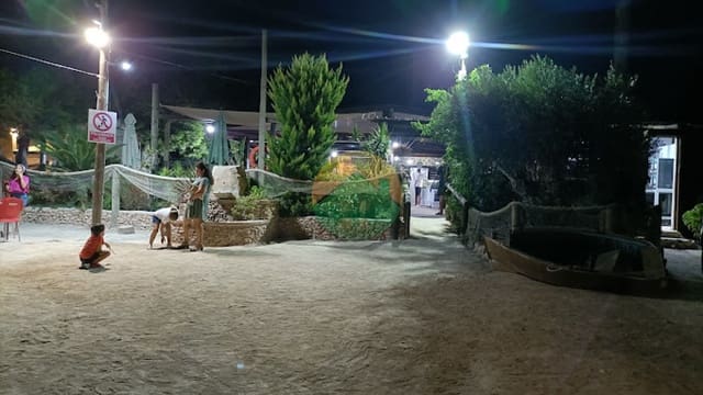 Erhverv til salg i La Azohia, Cartagena - € 159.000 (Ref: 8644115)