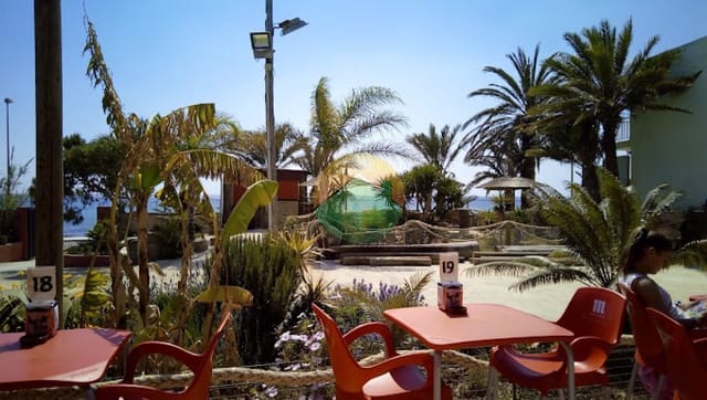 Erhverv til salg i La Azohia, Cartagena - € 159.000 (Ref: 8644115)