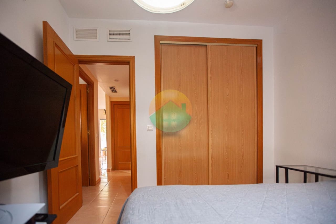 3 soverom Kjedet enebolig til salgs i Camposol med svømmebasseng - € 159 995 (Ref: 8759110)