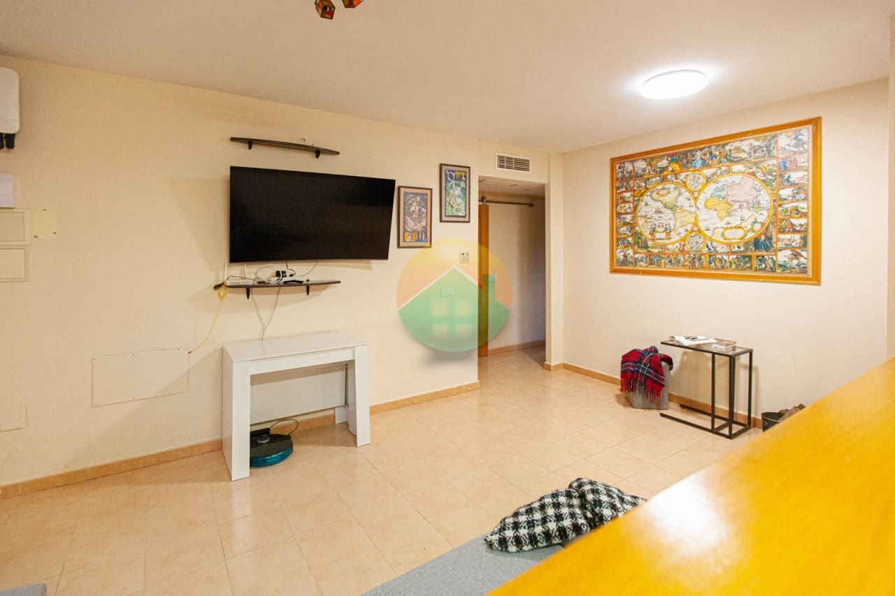 3 soverom Kjedet enebolig til salgs i Camposol med svømmebasseng - € 159 995 (Ref: 8759110)