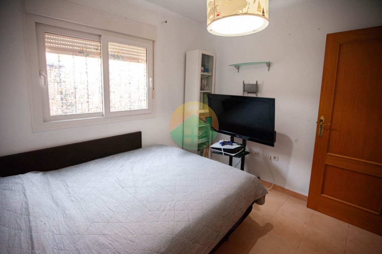 3 soverom Kjedet enebolig til salgs i Camposol med svømmebasseng - € 159 995 (Ref: 8759110)