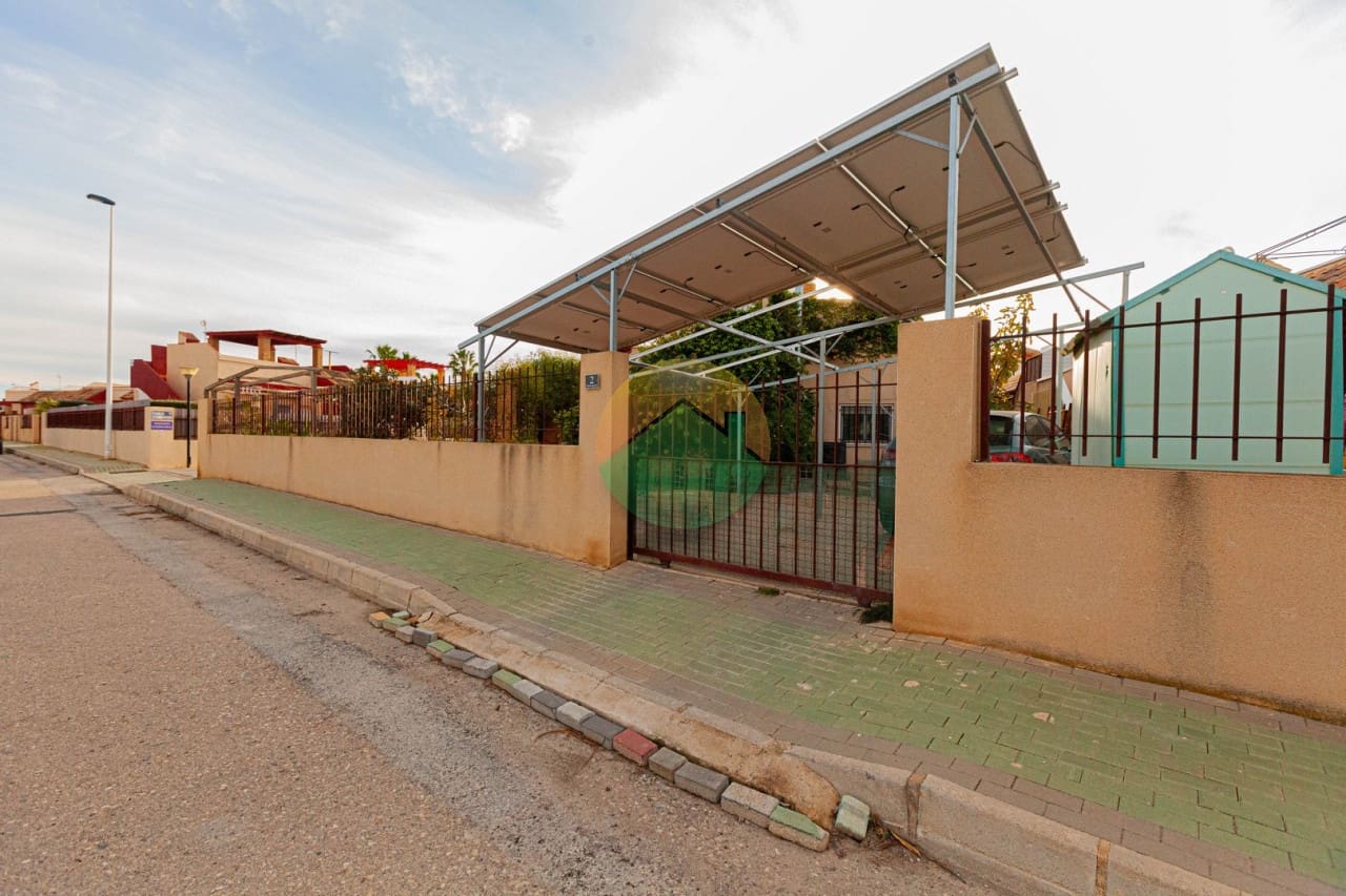 3 soverom Kjedet enebolig til salgs i Camposol med svømmebasseng - € 159 995 (Ref: 8759110)