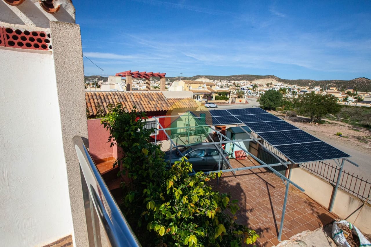 3 soverom Kjedet enebolig til salgs i Camposol med svømmebasseng - € 159 995 (Ref: 8759110)