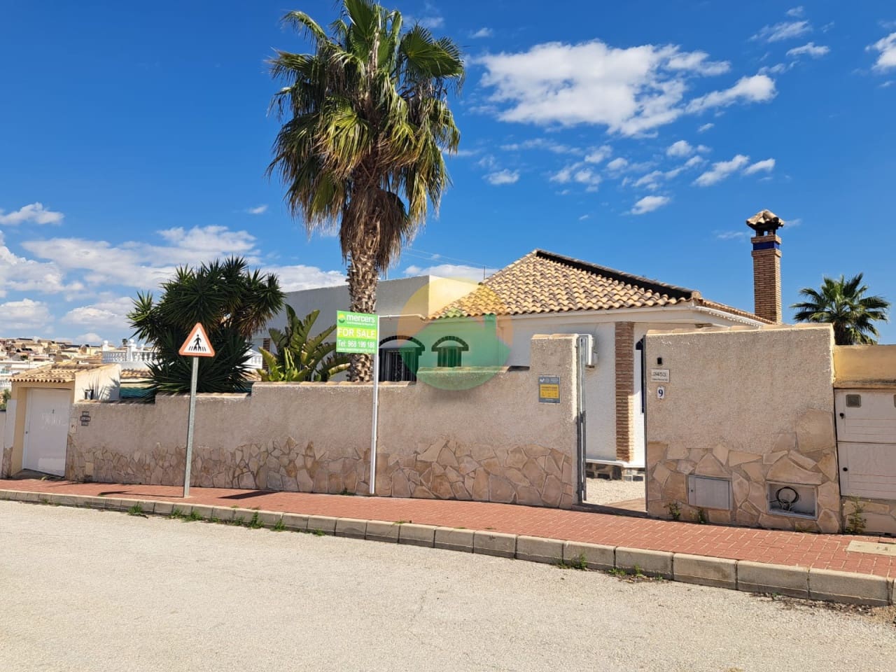 5 soveværelse Villa til salg i Camposol med swimmingpool garage - € 279.500 (Ref: 8905741)