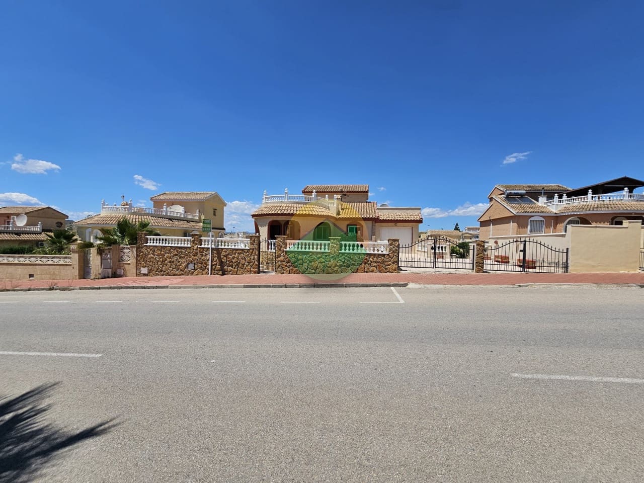 3 soveværelse Villa til salg i Camposol med swimmingpool garage - € 259.000 (Ref: 8992995)