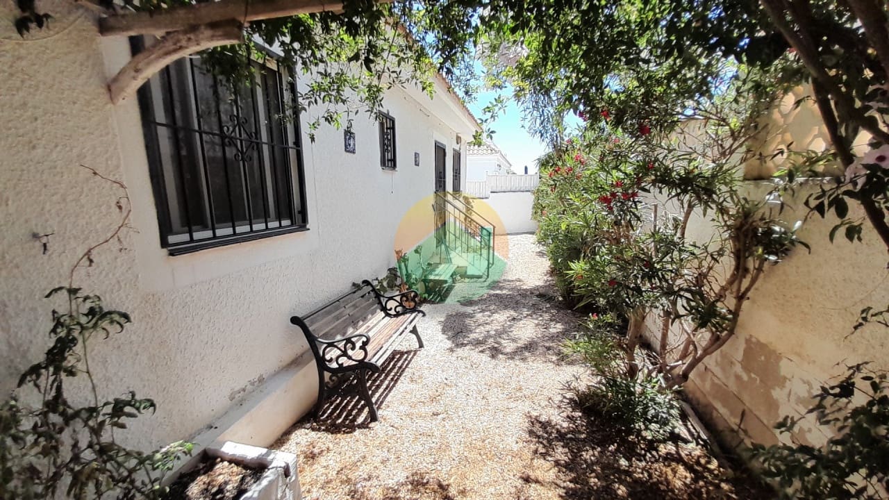 2 bedroom Villa for sale in Camposol with pool - € 149,995 (Ref: 9004184)