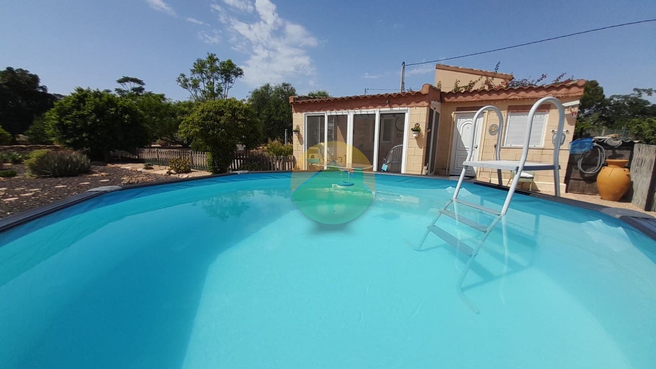 3 soveværelse Finca/Landehus til salg i La Pinilla med swimmingpool - € 249.995 (Ref: 9094417)