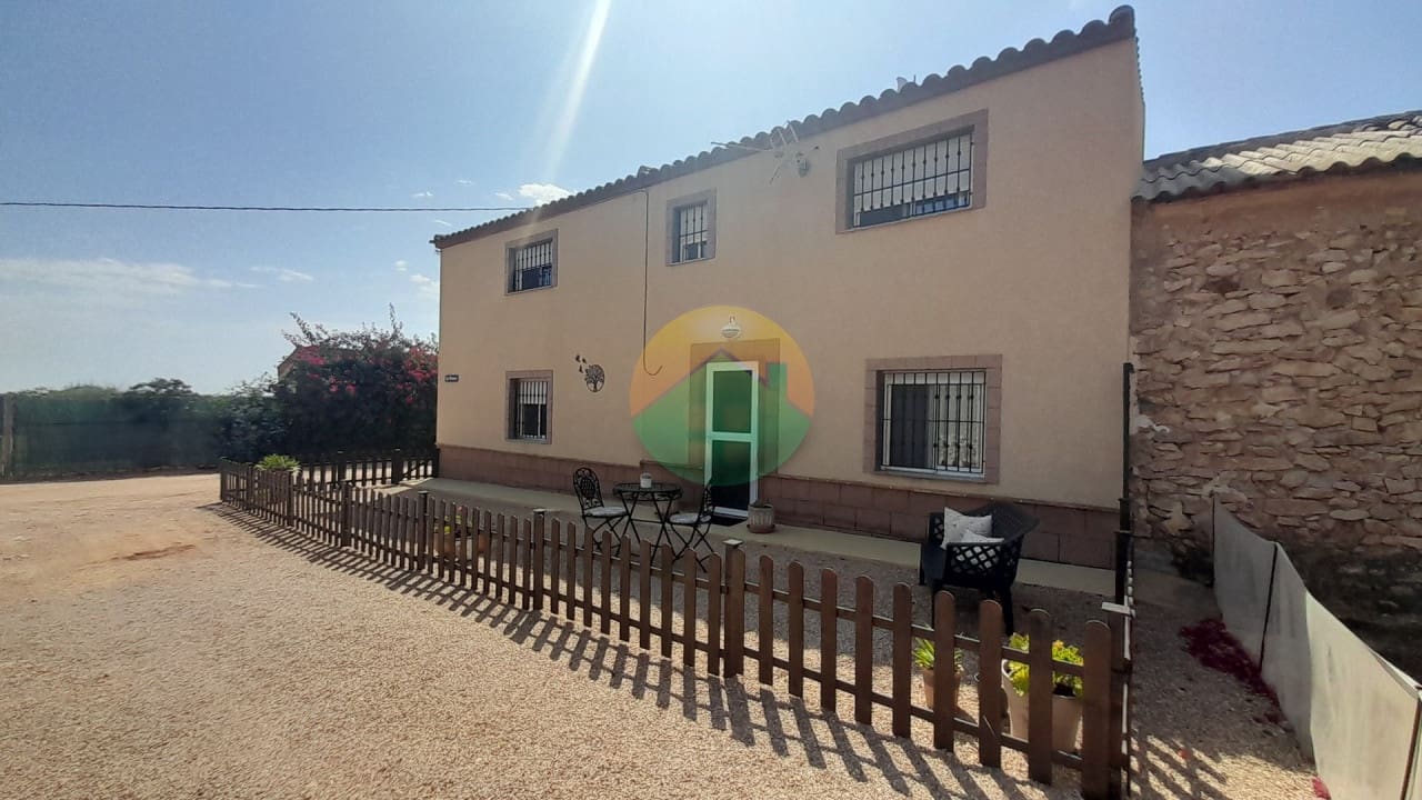 3 soveværelse Finca/Landehus til salg i La Pinilla med swimmingpool - € 249.995 (Ref: 9094417)